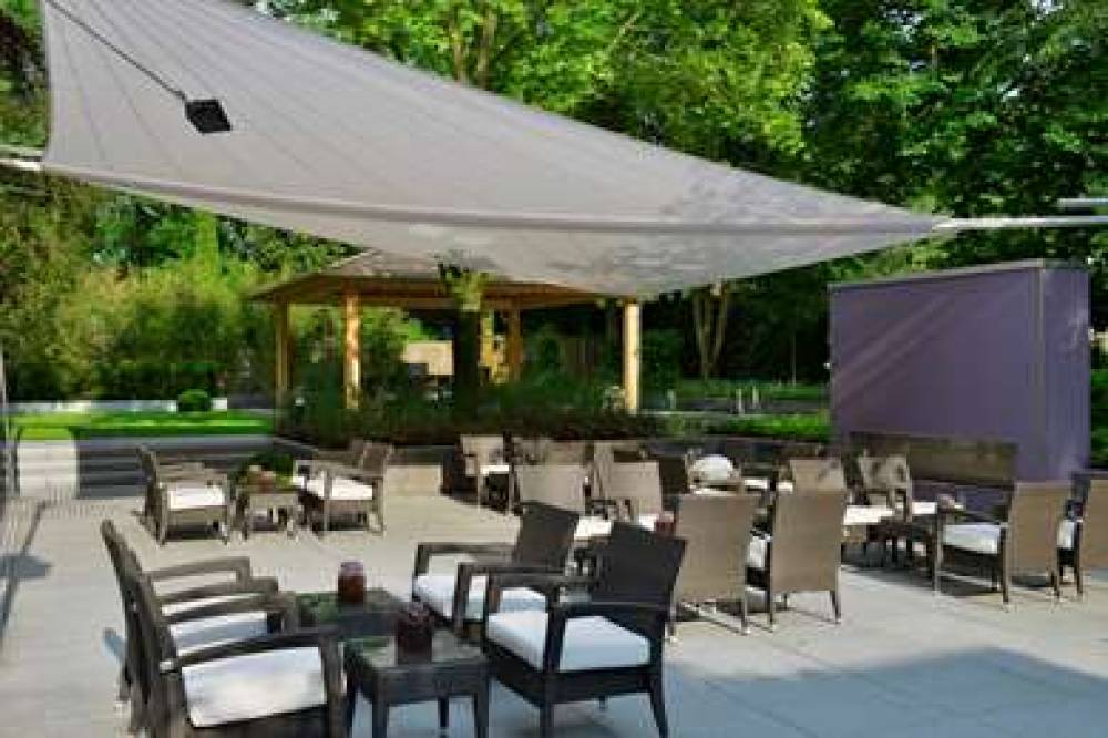 Best Western Premier Parkhotel Kronsberg 4