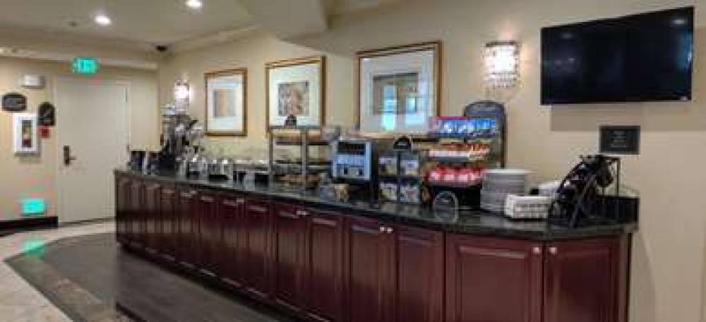 Best Western Premier Plaza Hotel & Conference Center 9