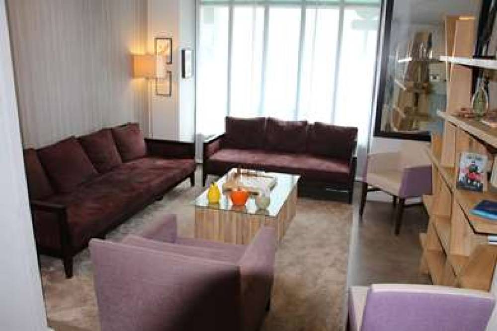 Best Western Rives De Paris La Defense 4