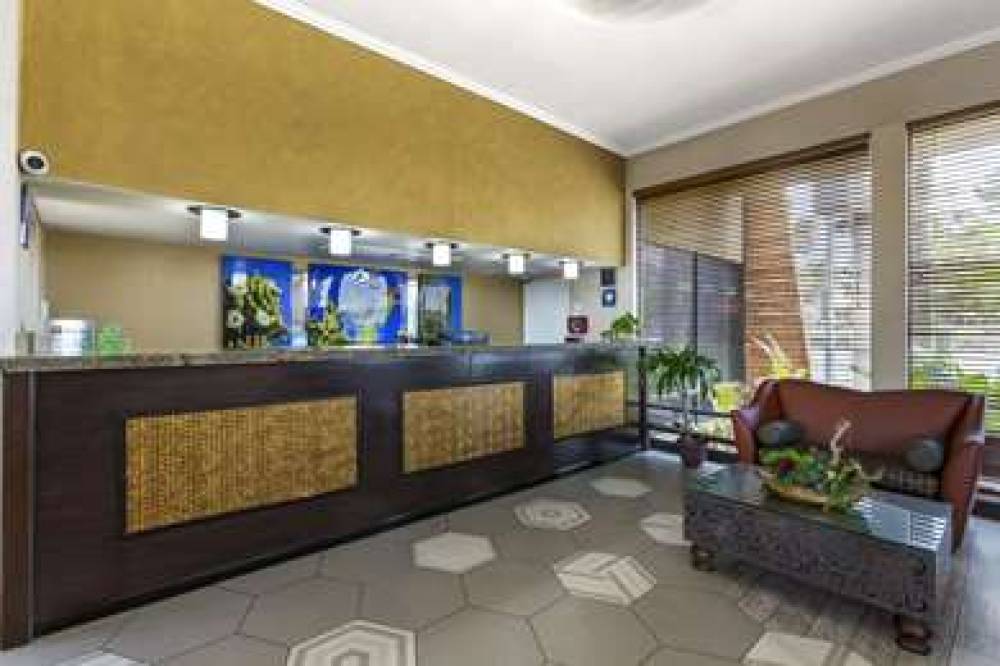 Best Western Royal Sun Inn & Suites 3