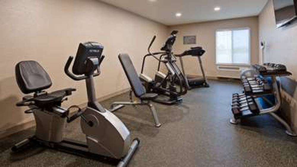 Best Western St. Clairsville Inn & Suites 10