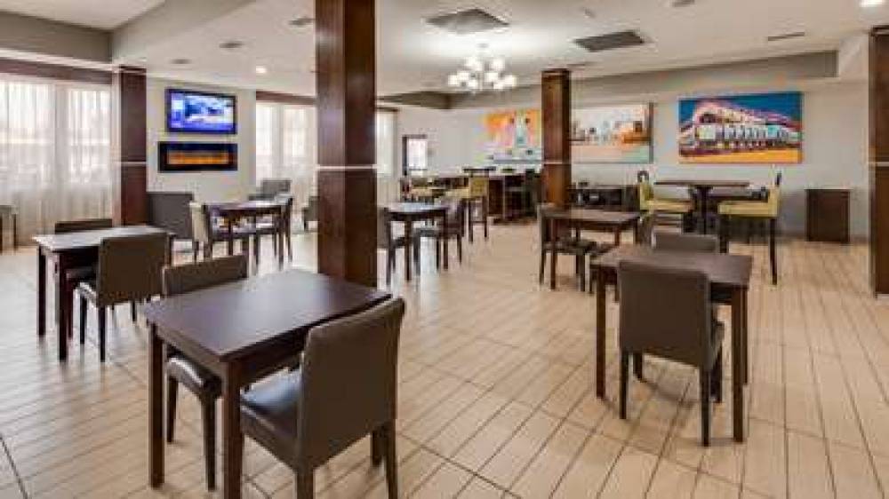 Best Western St. Louis Airport North Hotel & Suites 7