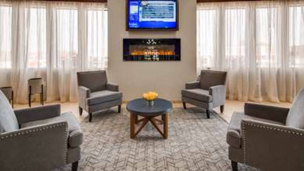 Best Western St. Louis Airport North Hotel & Suites 3