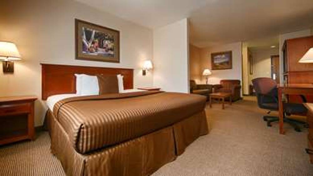 Best Western Territorial Inn & Suites 4