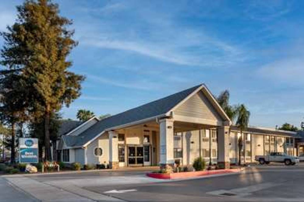 Best Western Town & Country Lodge 1