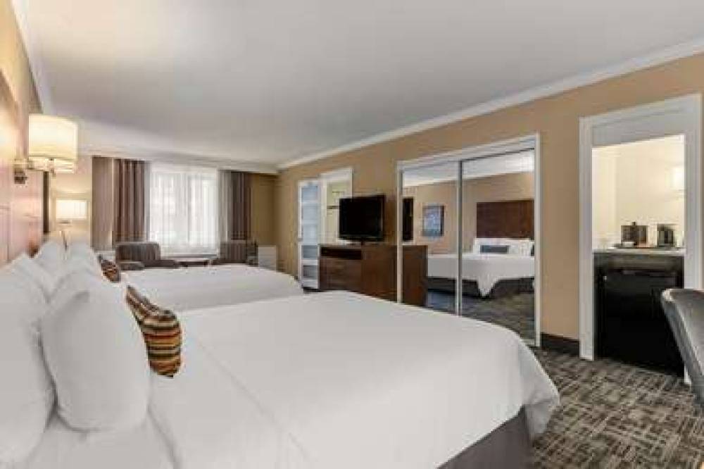 Best Western Ville-Marie Montreal Hotel & Suites 9