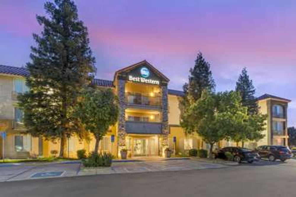 Best Western Visalia Hotel 1