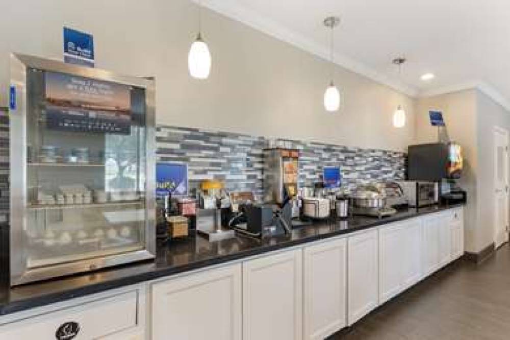 Best Western Visalia Hotel 10