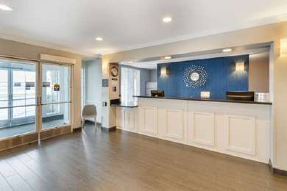 Best Western Visalia Hotel 5