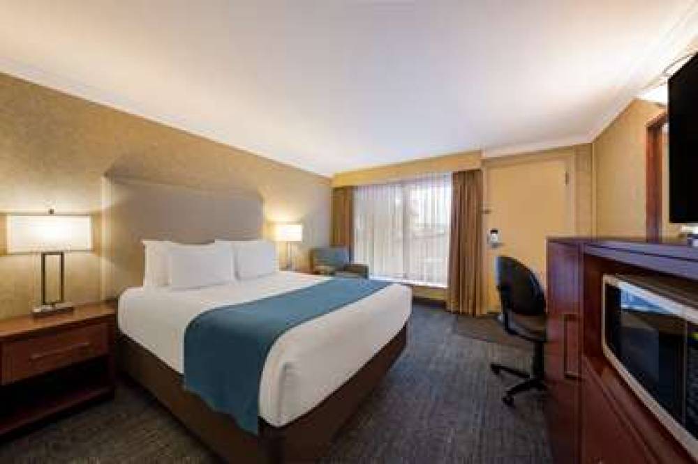 Best Western Voyageur Place Hotel 1