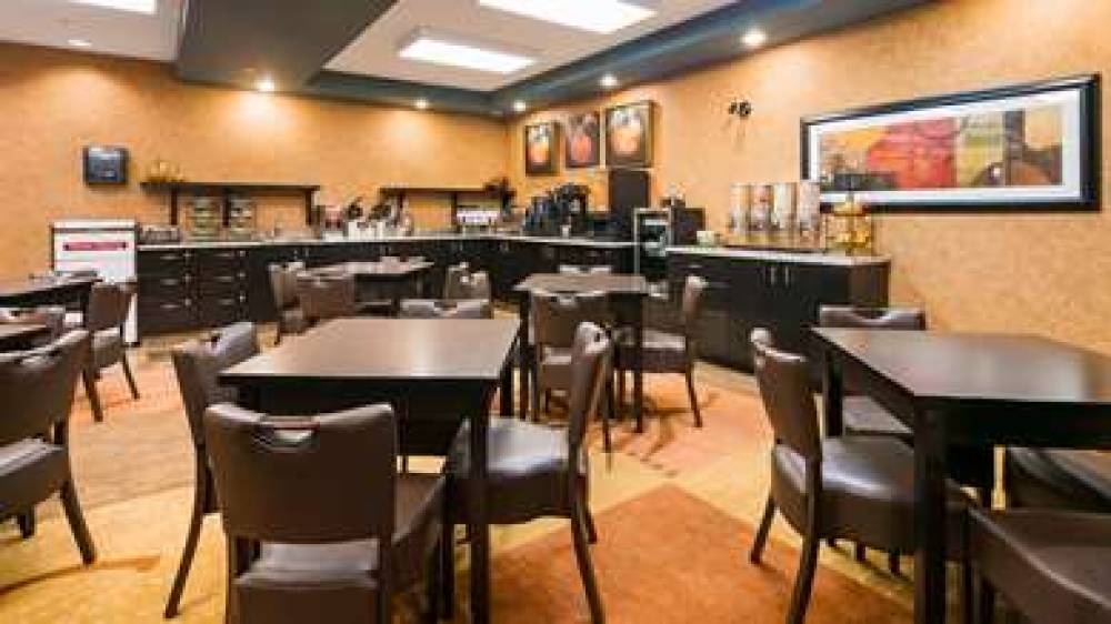 Best Western Wainwright Inn & Suites 3