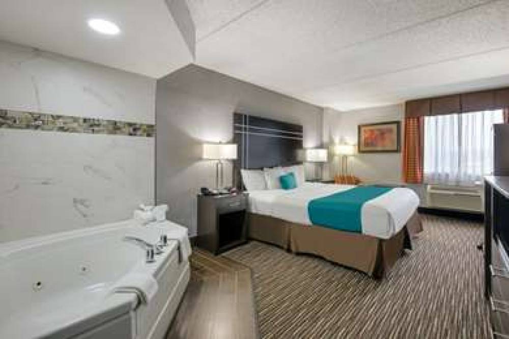 BEST WESTERN WAUKESHA GRAND 4