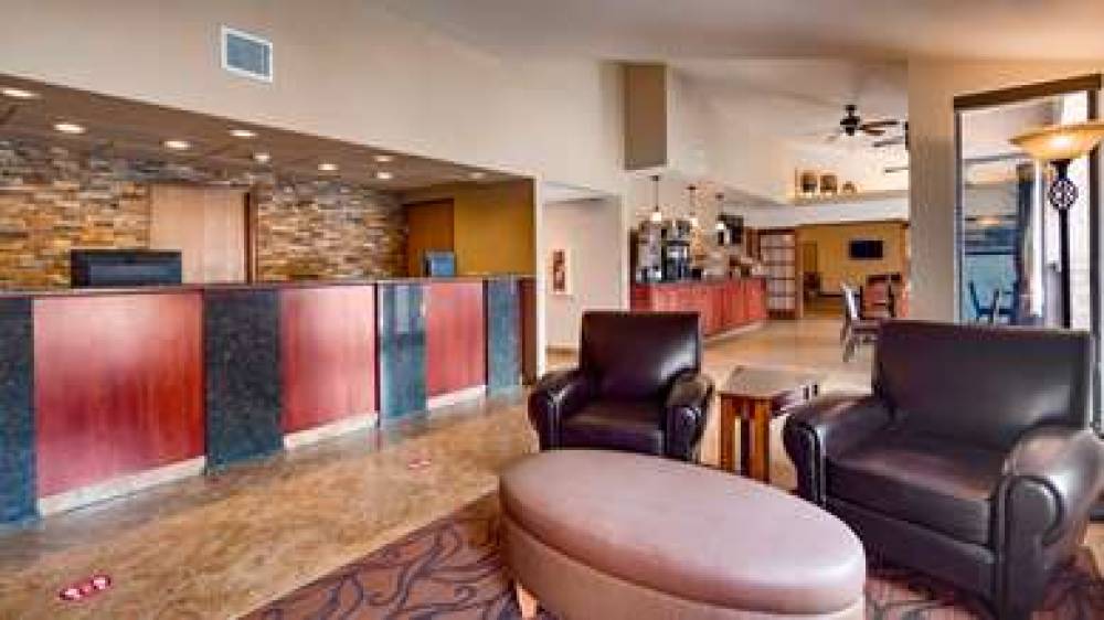 Best Western West Hills Inn 10