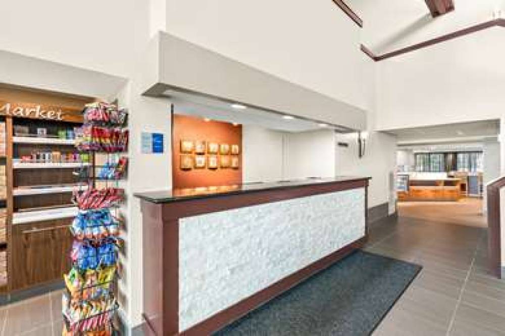 Best Western West Towne Suites 2