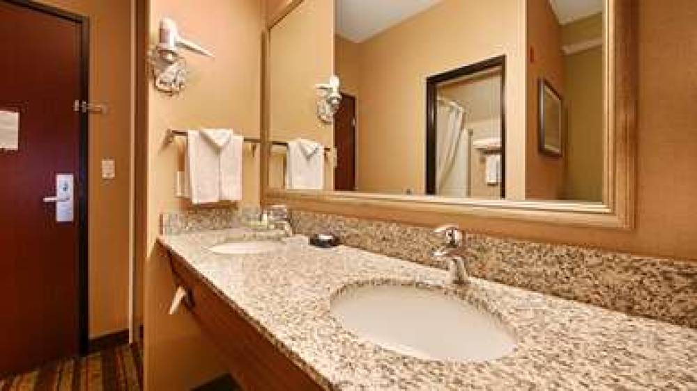 Best Western Wilsonville Inn & Suites 5