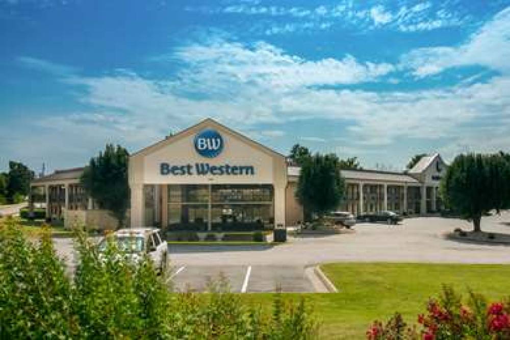 Best Western Windsor Suites 1