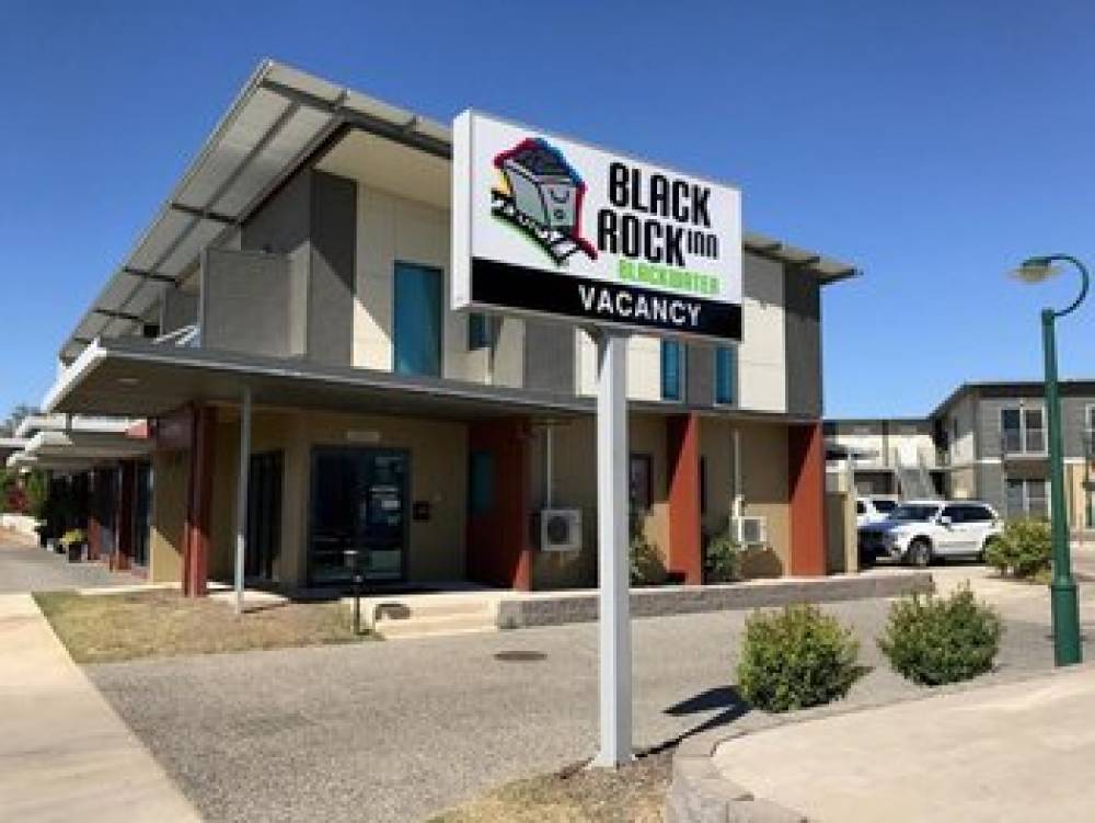 BLACK ROCK INN 2