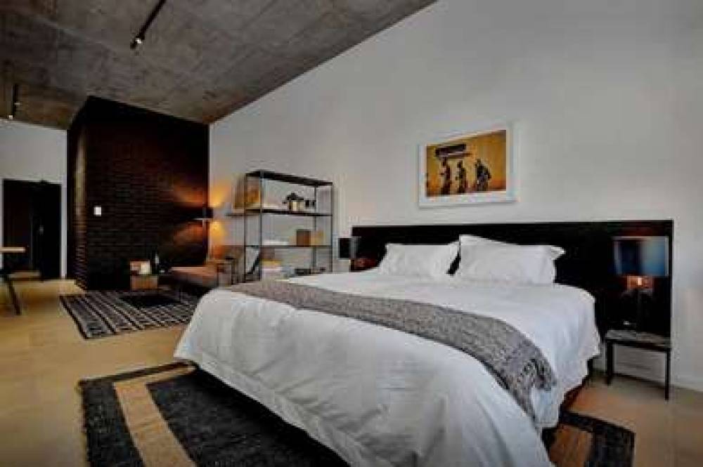 BLACKBRICK SANDTON HOTEL 9