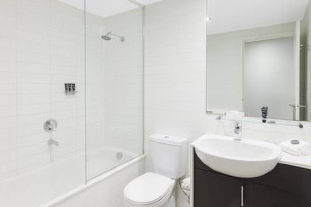 BRADY APARTMENT HOTEL FLINDERS 7