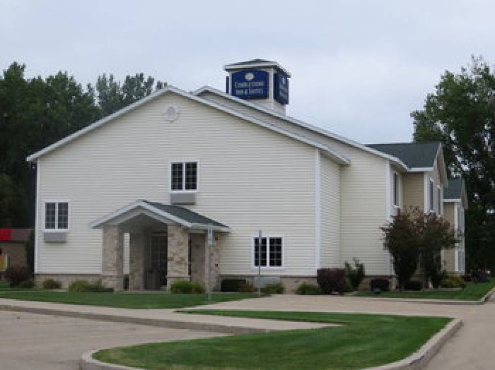 Brillion, WI - Cobblestone Inn & Suites 1