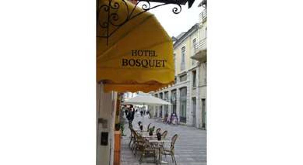 BRIT HOTEL BOSQUET 1