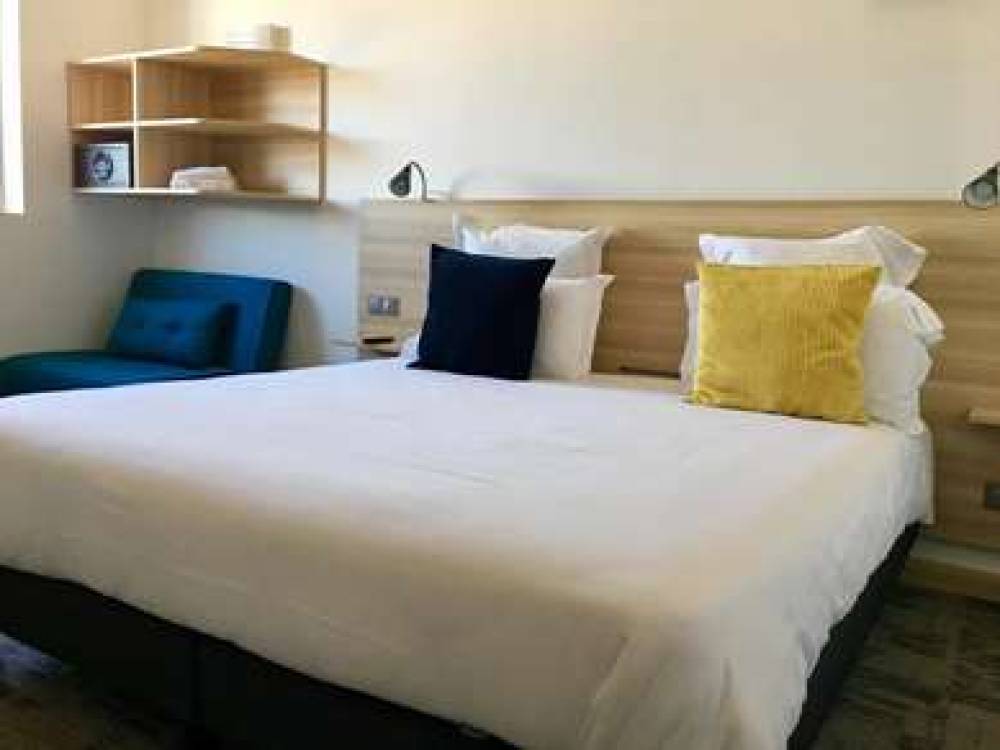 BRIT HOTEL COMFORT MARTIGUES 10