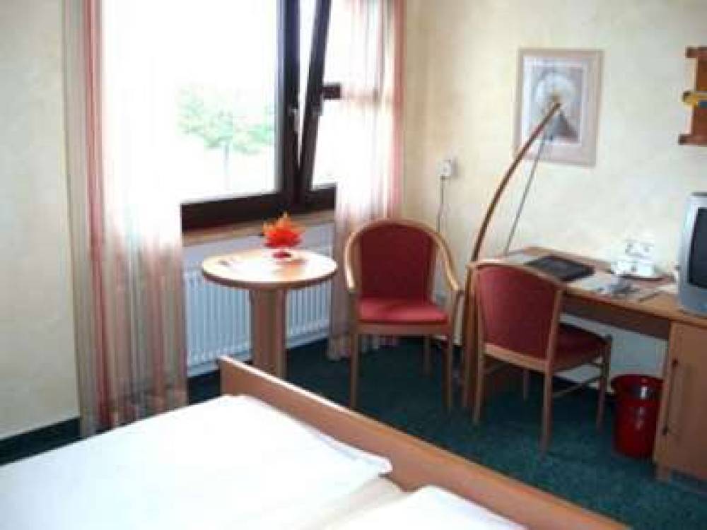 BURGSTADT HOTEL 4