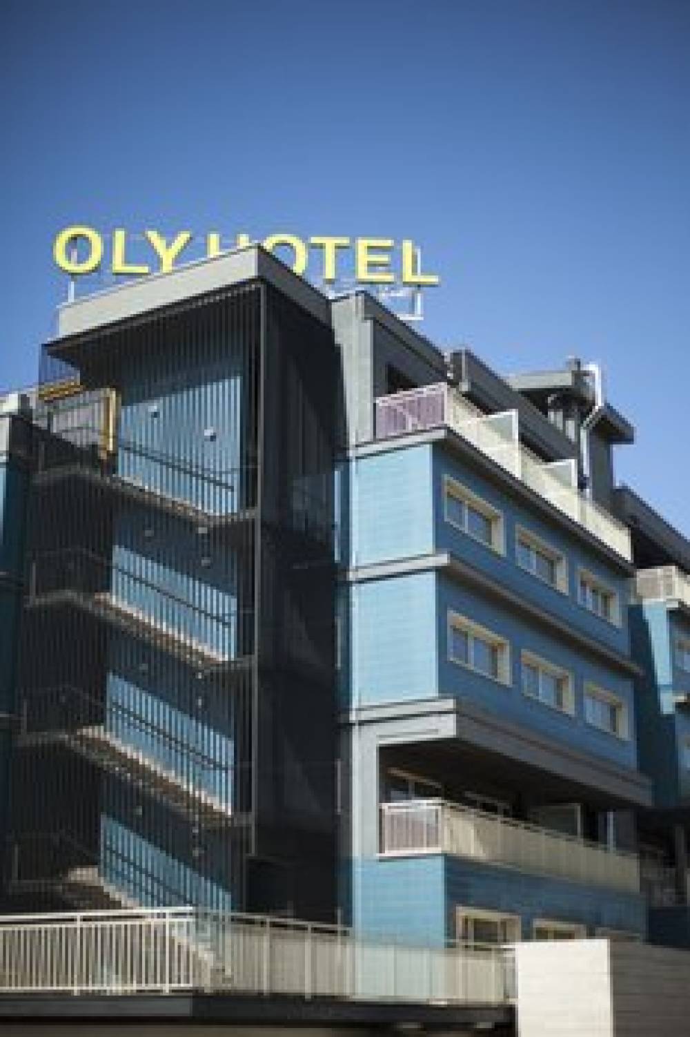 Bv Oly Hotel