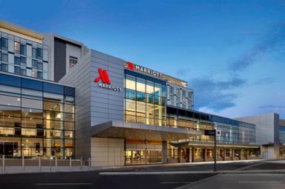 Calgary Airport Marriott In-Terminal Hotel 1