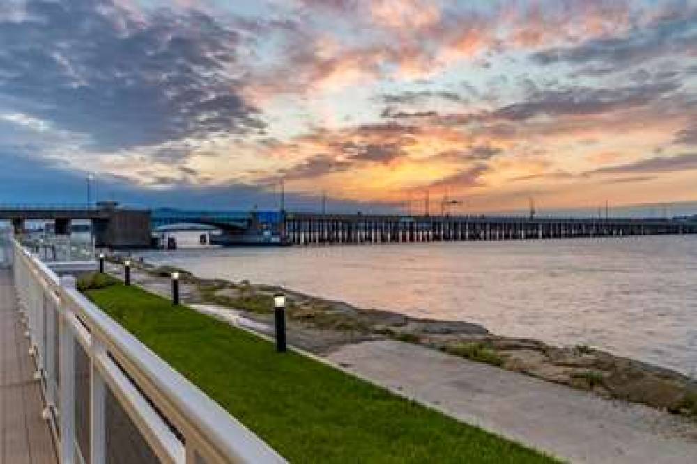 Cambria Hotel Ocean City Bayfront