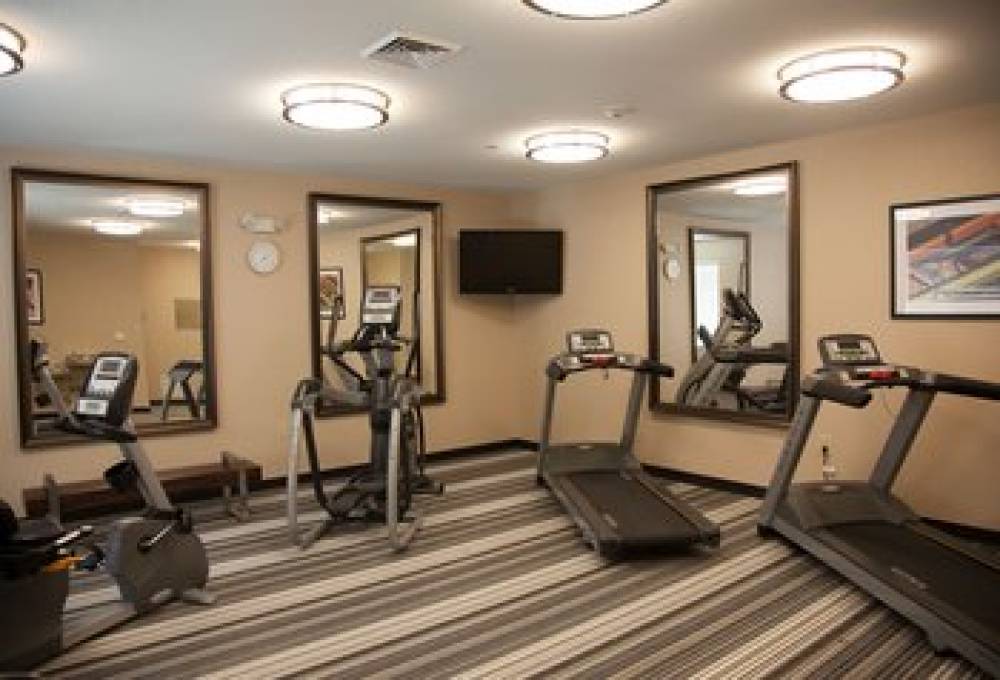 Candlewood Suites ALEXANDRIA 7