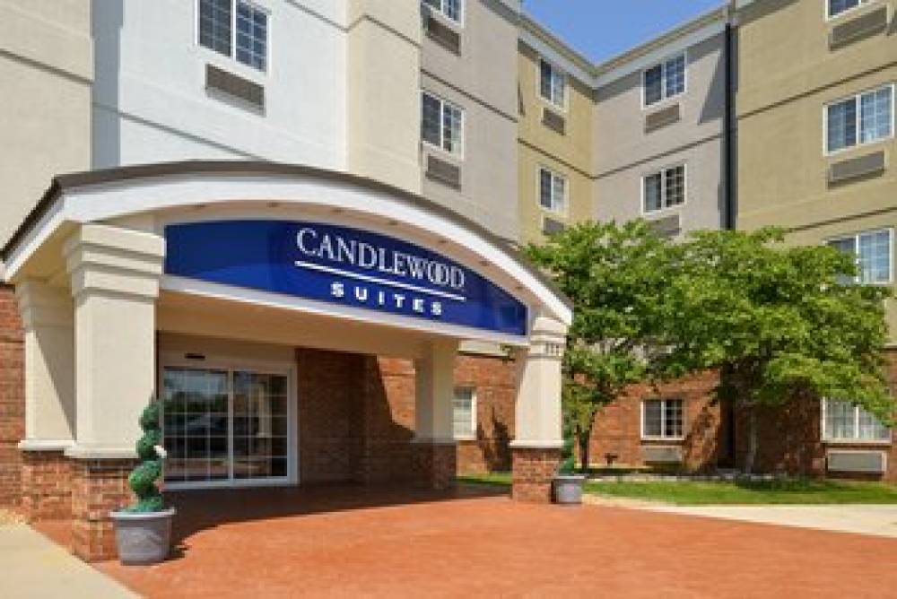 Candlewood Suites Bloomington Normal