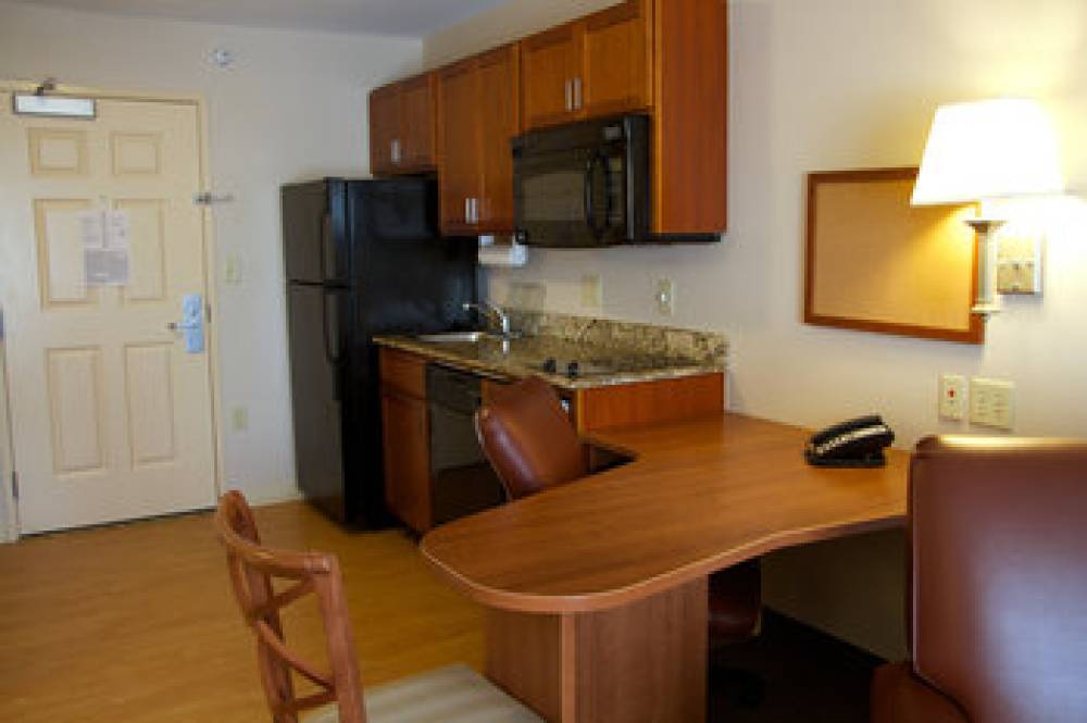 Candlewood Suites CHAMPAIGN-URBANA UNIV AREA 10