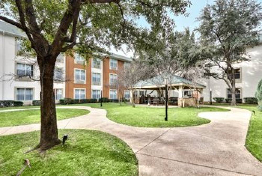 Candlewood Suites DALLAS MARKET CNTR-LOVE FIELD 9