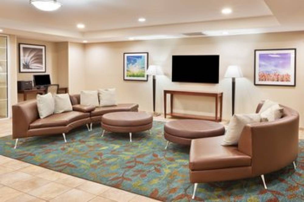 Candlewood Suites Eastchase Park