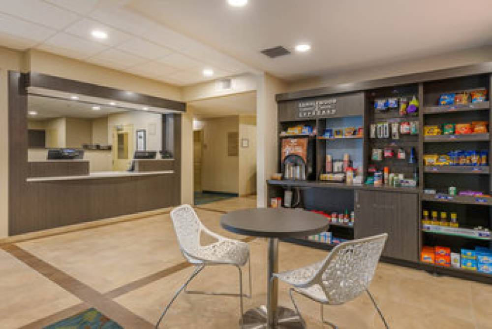 Candlewood Suites Fort Myers Sanibel Gateway