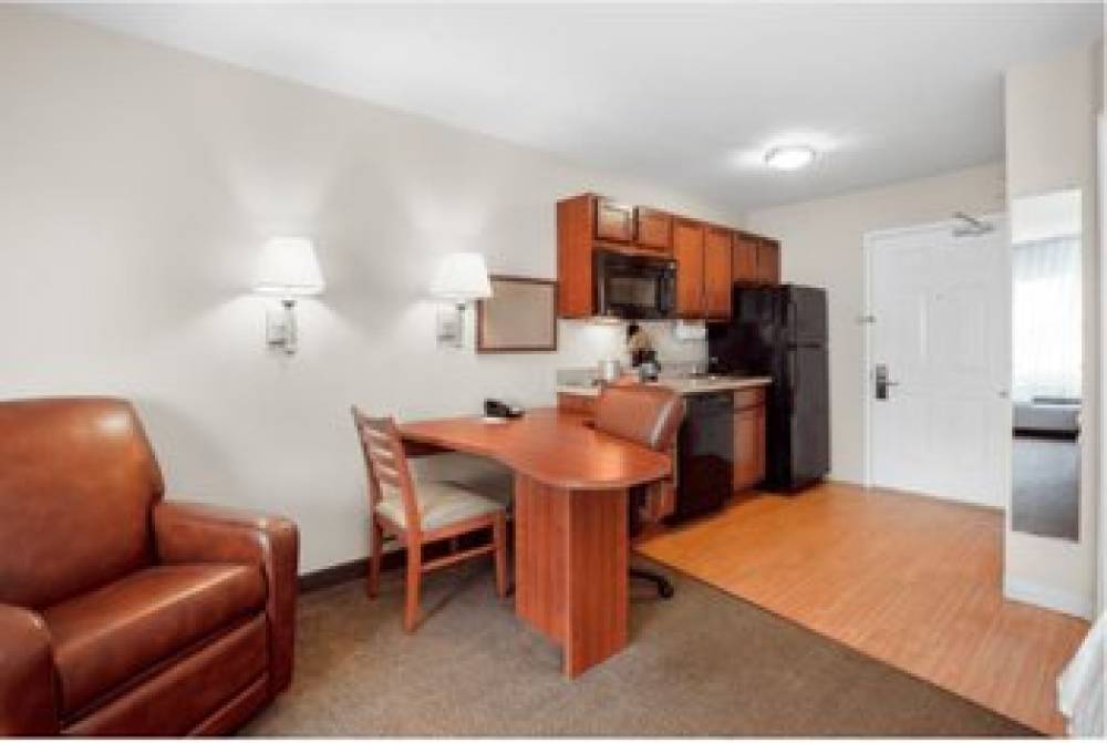 Candlewood Suites GILLETTE 9