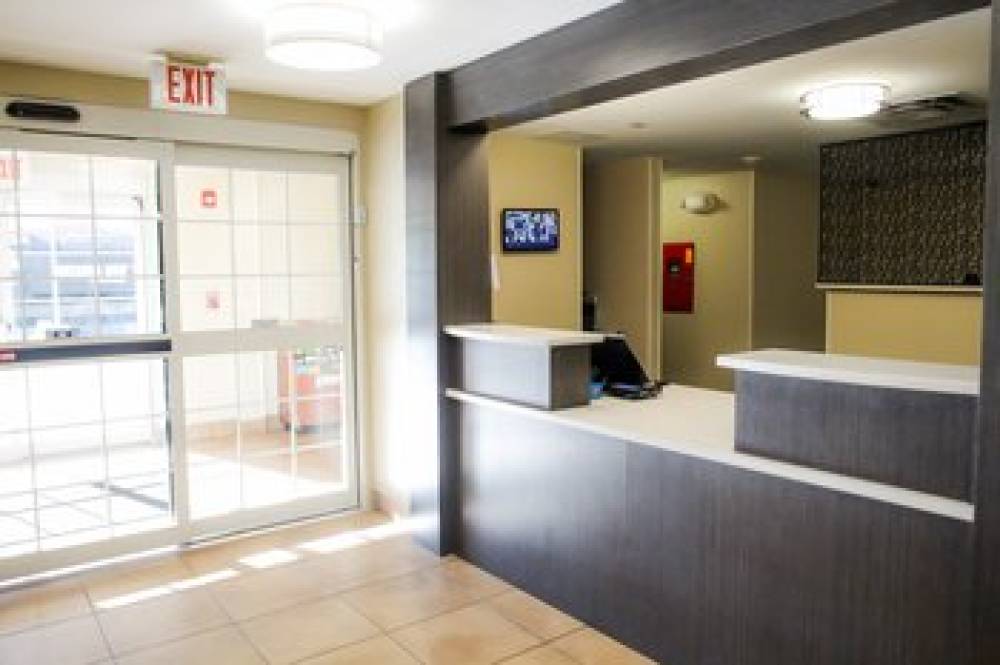 CANDLEWOOD SUITES GLEN ALLEN 6