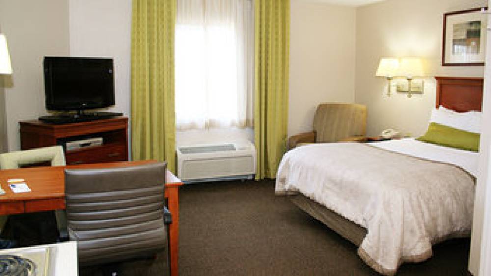 Candlewood Suites HARRISONBURG 10