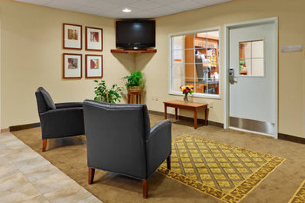 Candlewood Suites HAZLETON 9