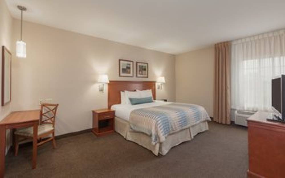 Candlewood Suites HOUSTON I-10 EAST 4