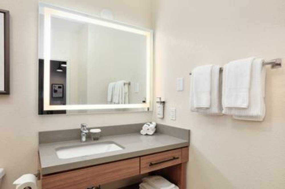 Candlewood Suites IDAHO FALLS 8