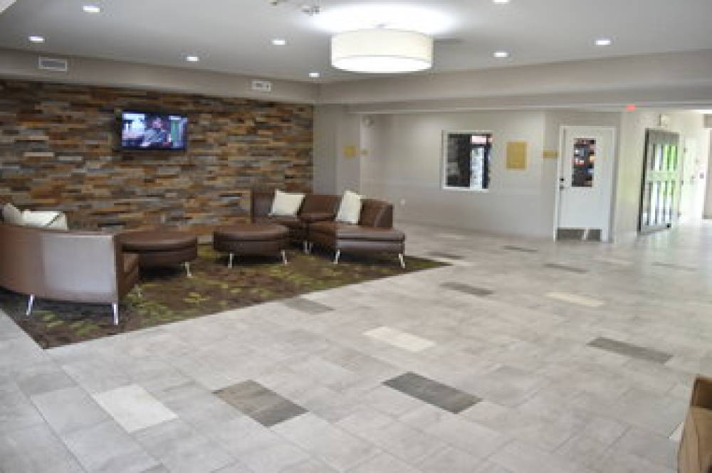 CANDLEWOOD SUITES INDEPENDENCE 6