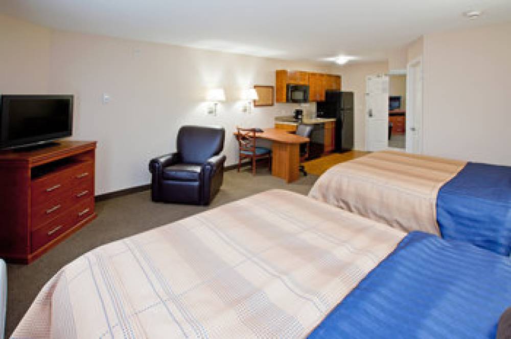 Candlewood Suites INDIANAPOLIS EAST  4