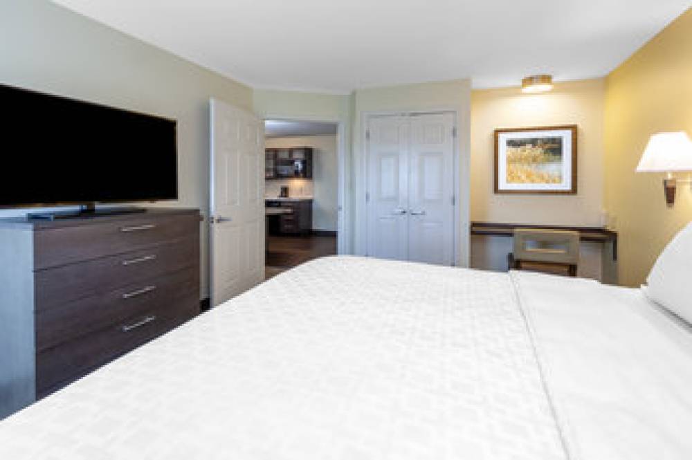 Candlewood Suites KALAMAZOO 9