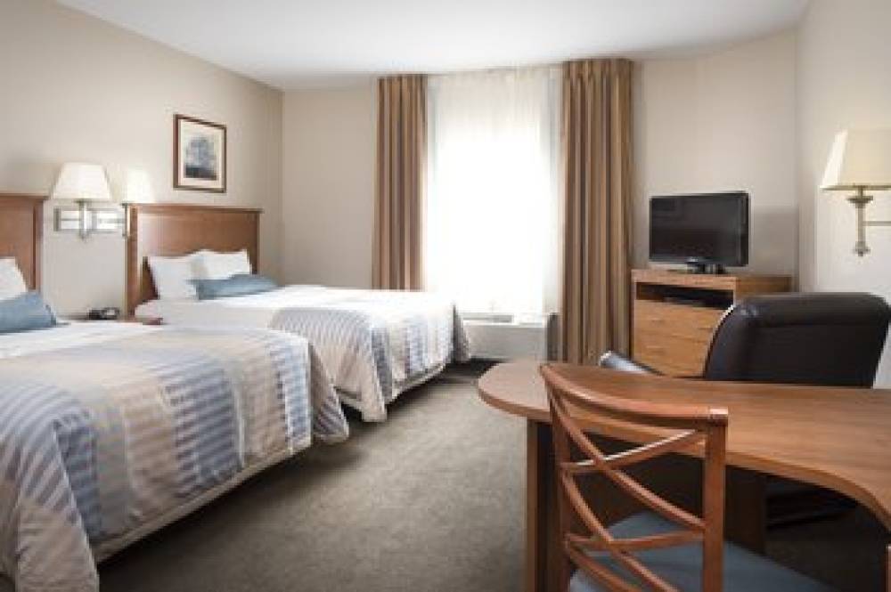 Candlewood Suites LA CROSSE 7