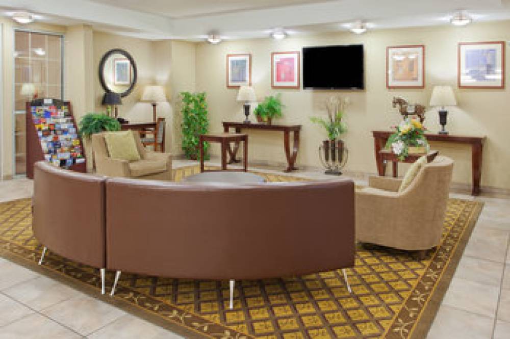 Candlewood Suites LEXINGTON 2