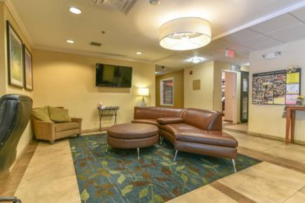 Candlewood Suites MEDFORD 5