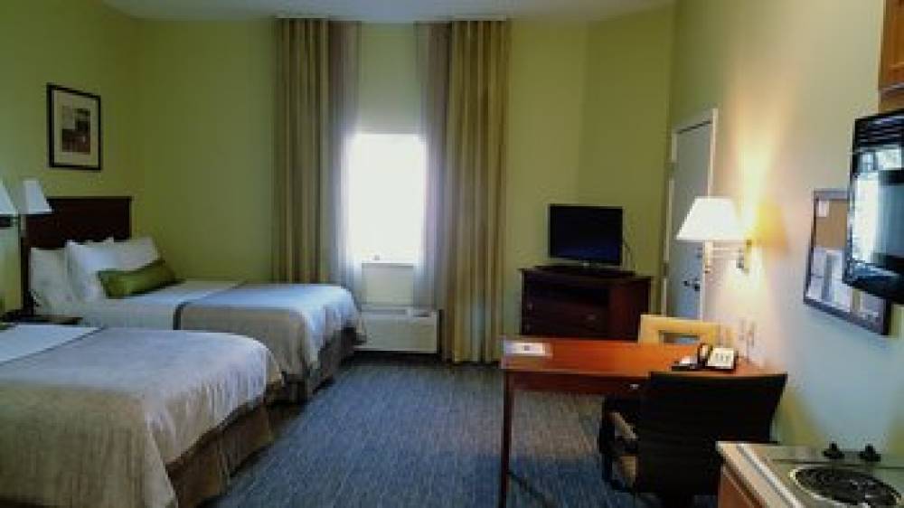 CANDLEWOOD SUITES MOORE 6