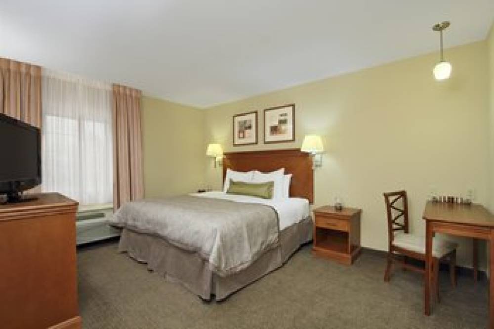 Candlewood Suites NORFOLK AIRPORT 8